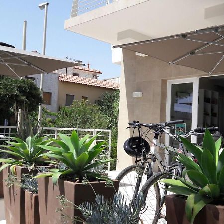 Via Del Faro Apartments Торре-Канне Экстерьер фото