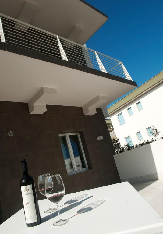 Via Del Faro Apartments Торре-Канне Экстерьер фото